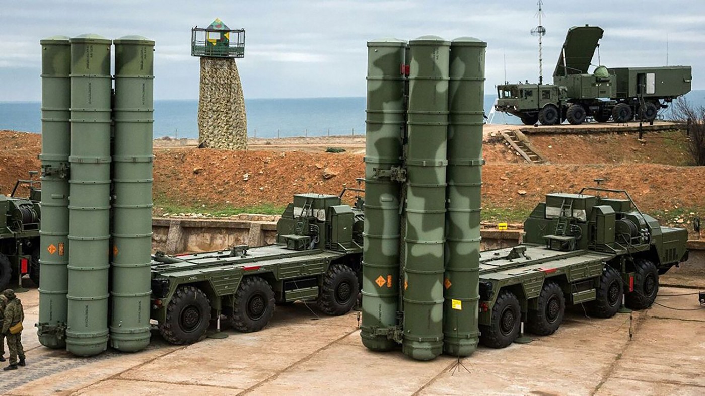 Turcia vrea să dea înapoi Rusiei bateriile antiaeriene S-400, pentru a câștiga favorurile SUA