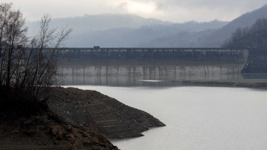 PRAHOVA - ILUSTRATIE - BARAJUL PALTINU - 01 DEC 2025