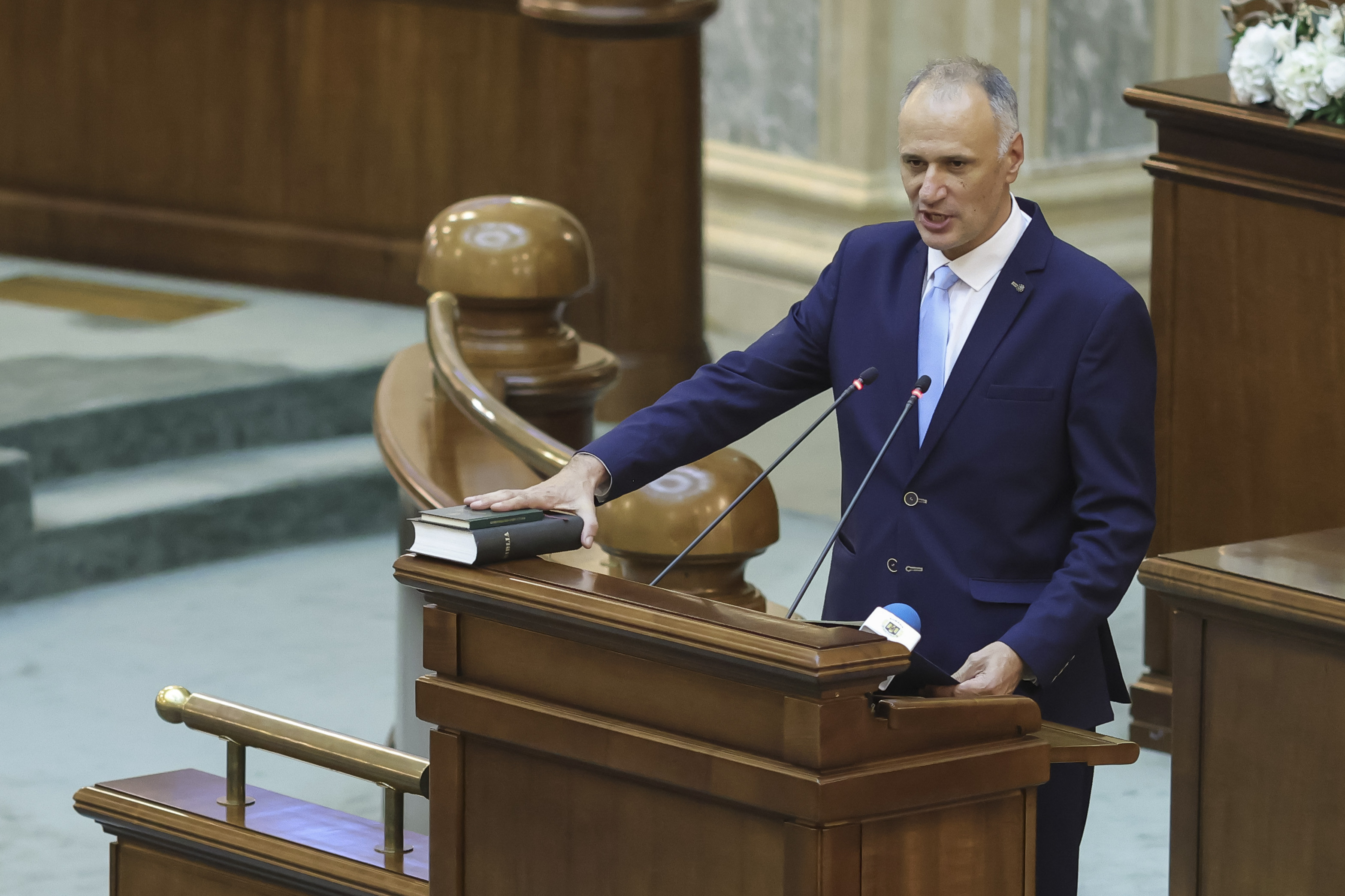 Cine ar putea să fie noul ministru al Apărării (Surse digi24)