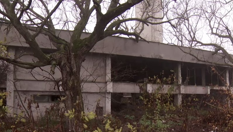 Război între două instituții la Agricultură. O agenție refuză de 17 ani să desființeze stațiuni de cercetare. Angajați, doar șefi