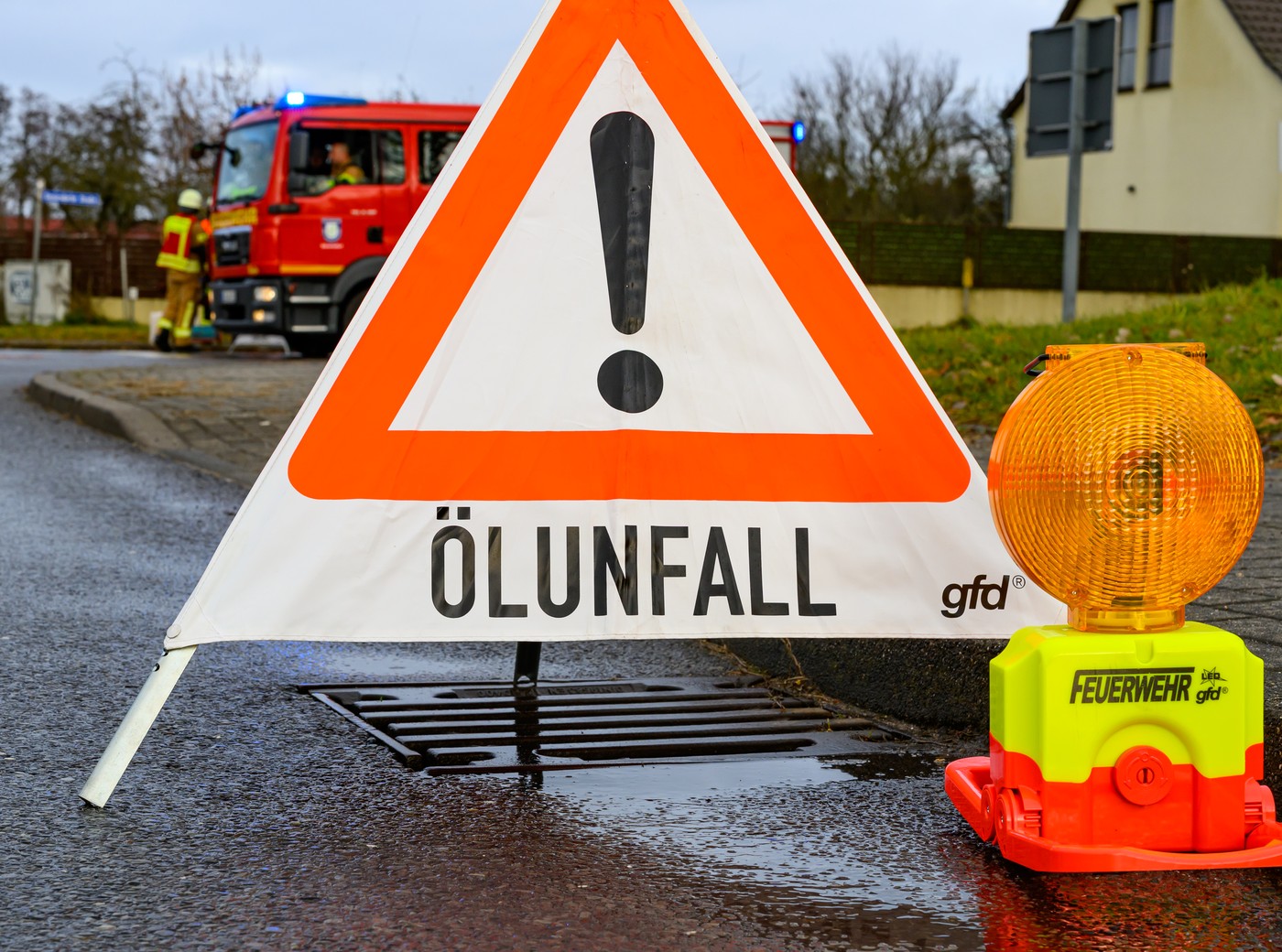 Scurgere masivă de petrol în landul Brandenburg din Germania după ruperea unei conducte