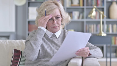 Plata CASS pentru pensii. Foto Getty Images