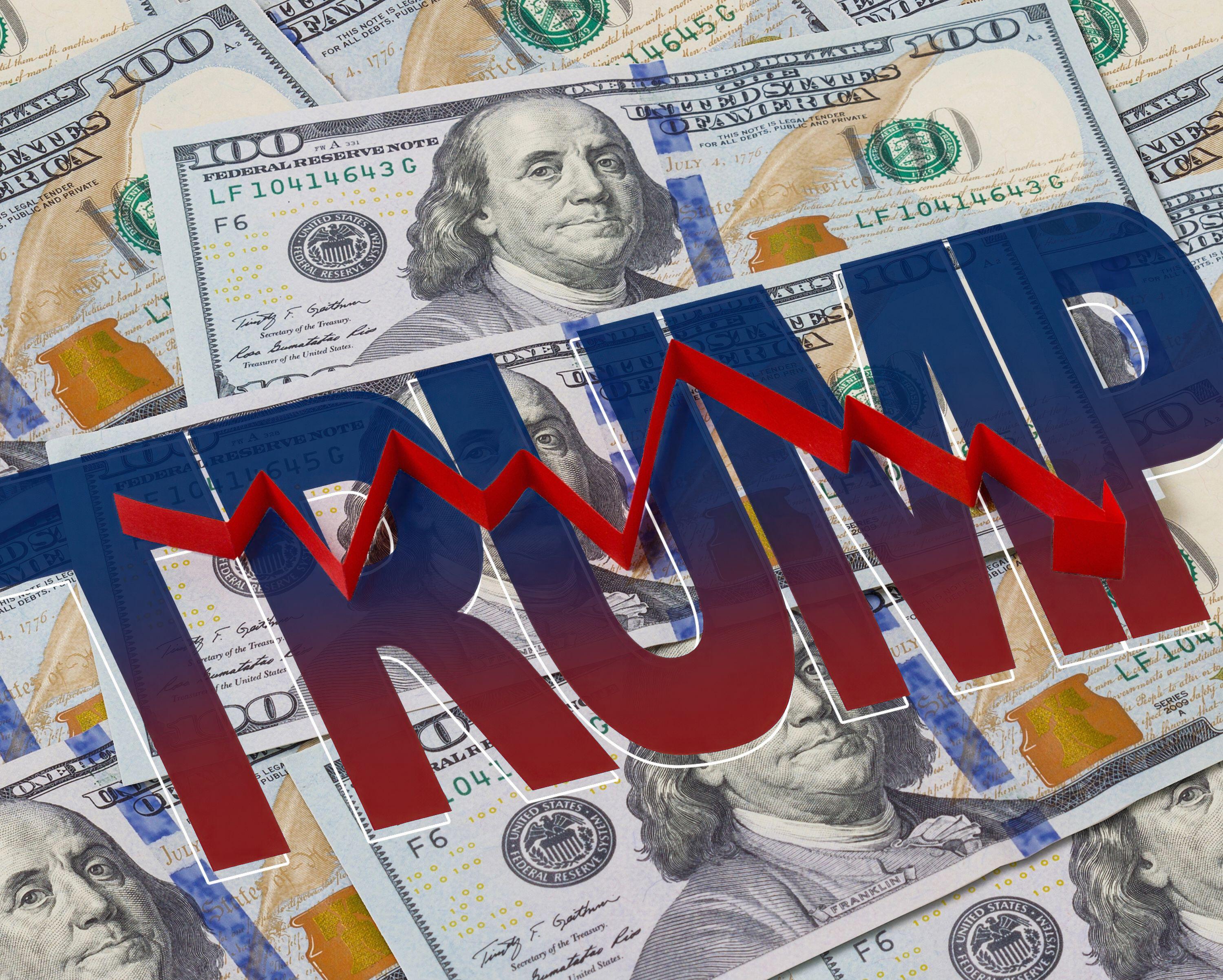 Americanii s-au săturat de țapi ispășitori și vor soluții la dificultățile economice. Trump este în criză de comunicare: „E o farsă”