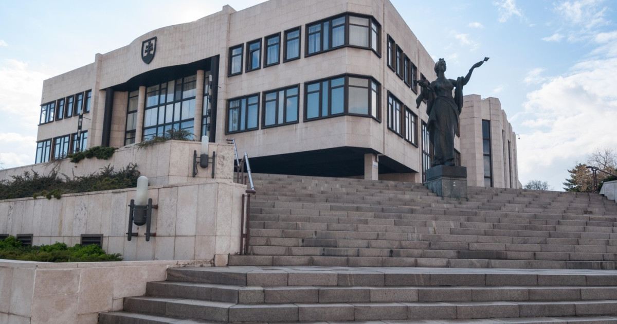 Scandal în parlamentul din Slovacia din cauza legislaţiei referitoare la informatori şi martori. Măsurile ar ameninţa statul de drept