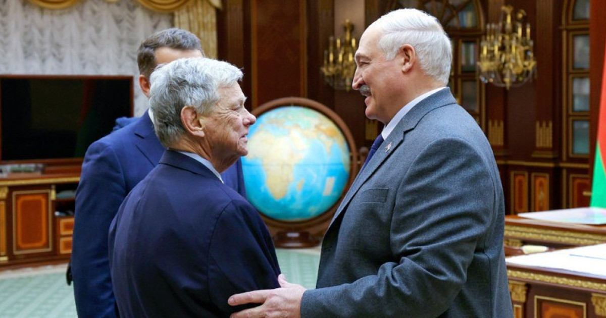 Belarusul a eliberat 123 de deținuți politici, inclusiv laureatul Nobel Ales Bialiațki
