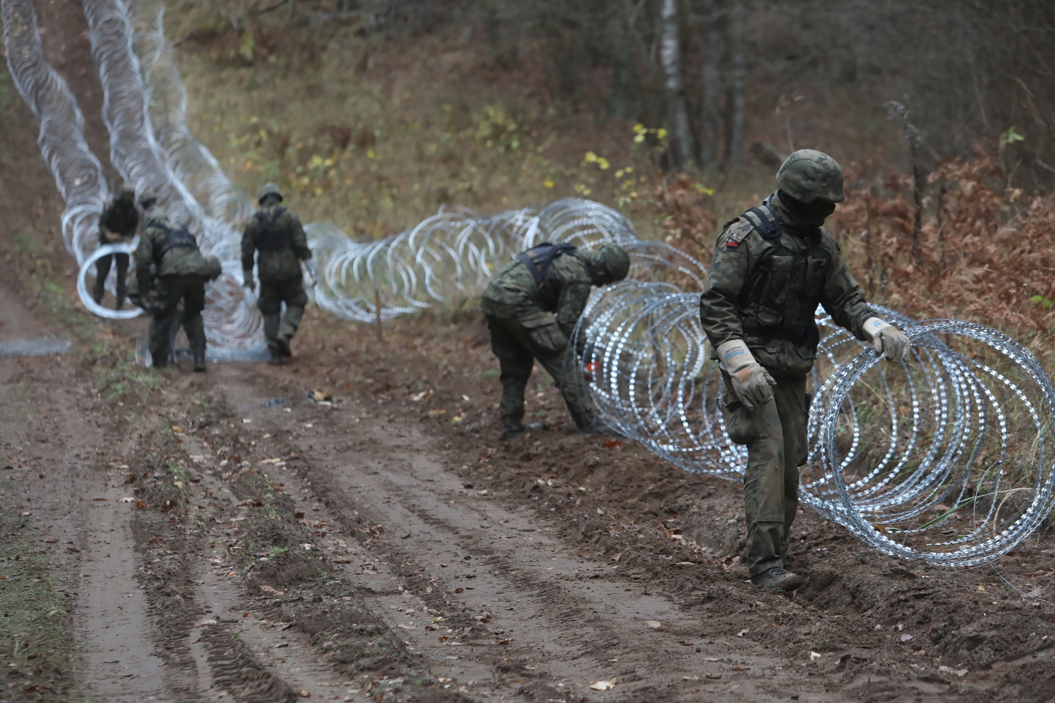 „Scutul estic” al Poloniei. Militari germani vor fi trimiși să fortifice granița de est a țării. Principala misiune: să sape tranșee