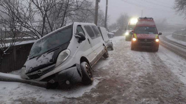 accident auto stroesti iasi 24 decembrie