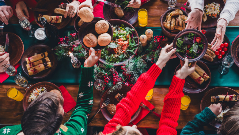 Sfaturi de la nutriționiști pentru a evita excesele alimentare de sărbători. Cum să previi creșterile glicemice