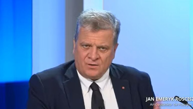 Scandal cu diplome false în Polonia. Ambasadorul polonez la Paris a fost suspendat în urma unei anchete pentru trafic de influenţă