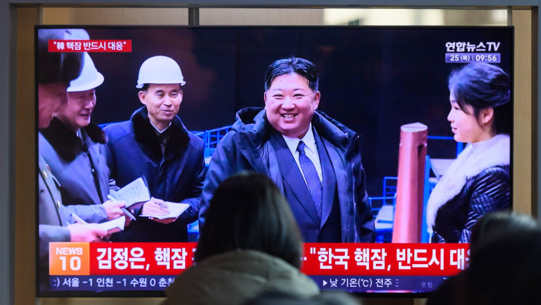 Coreea de Nord face progrese în dezvoltarea primului submarin cu propulsie nucleară. Imagini cu Kim Jong Un în inspecție