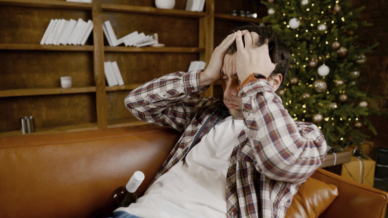De ce apare depresia de sărbători: „Presiunea socială e mare să fim fericiţi”. Recomandările unui psihoterapeut