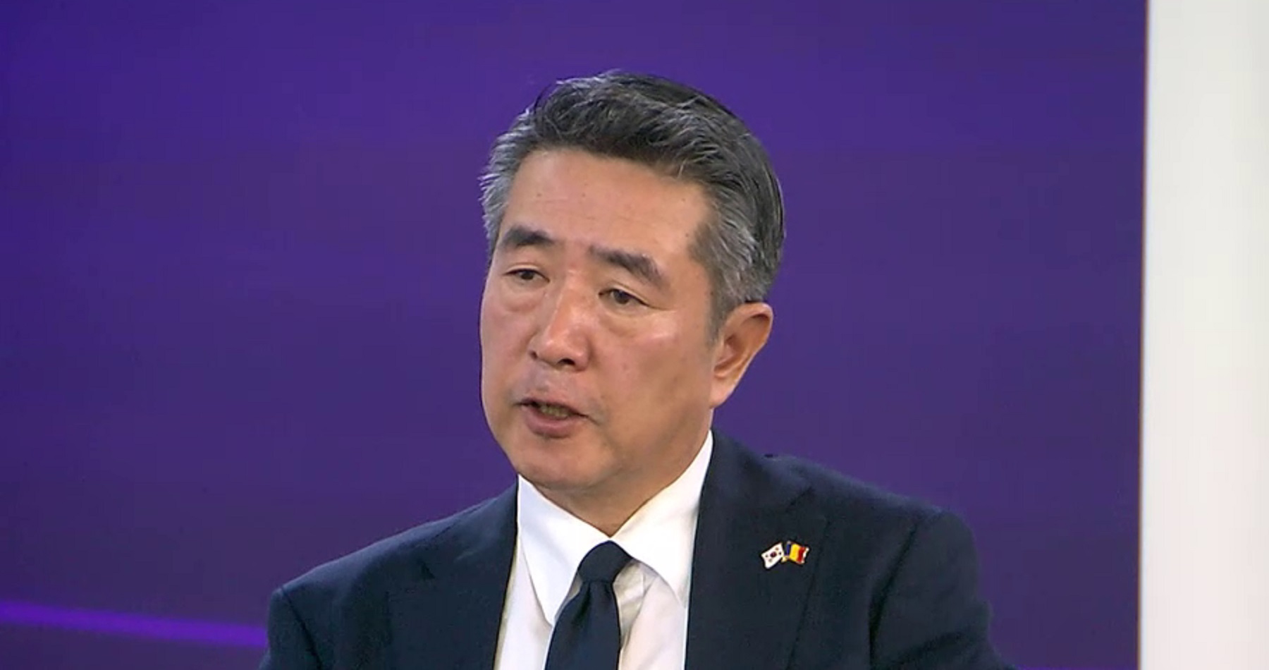 Pașaport diplomatic. Modelul coreean pentru Ucraina? Ambasadorul Coreei de Sud: „Este o măsură temporară, nu o soluționare permanentă”