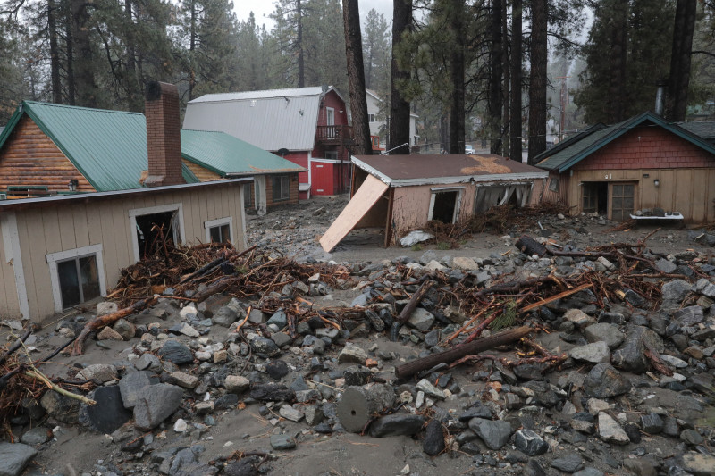 inundatii california Wrightwood