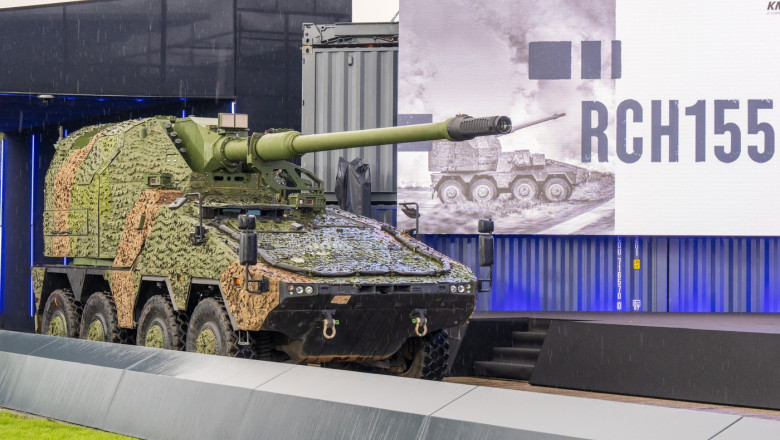 Marea Britanie și Germania au semnat un acord de 70 de milioane de dolari pentru sisteme mobile de artilerie