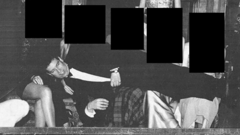 VIDEO  Dosarele Epstein: nouă imagine cu fostul prinț Andrew, fotografiat cu capul în poala unei femei, sub ochii lui Ghislaine Maxwell