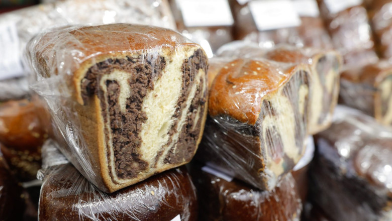 ROMPAN: Peste 7 milioane de cozonaci vor fi produși în comerț în perioada Sărbătorilor. Cu cât se măresc prețurile