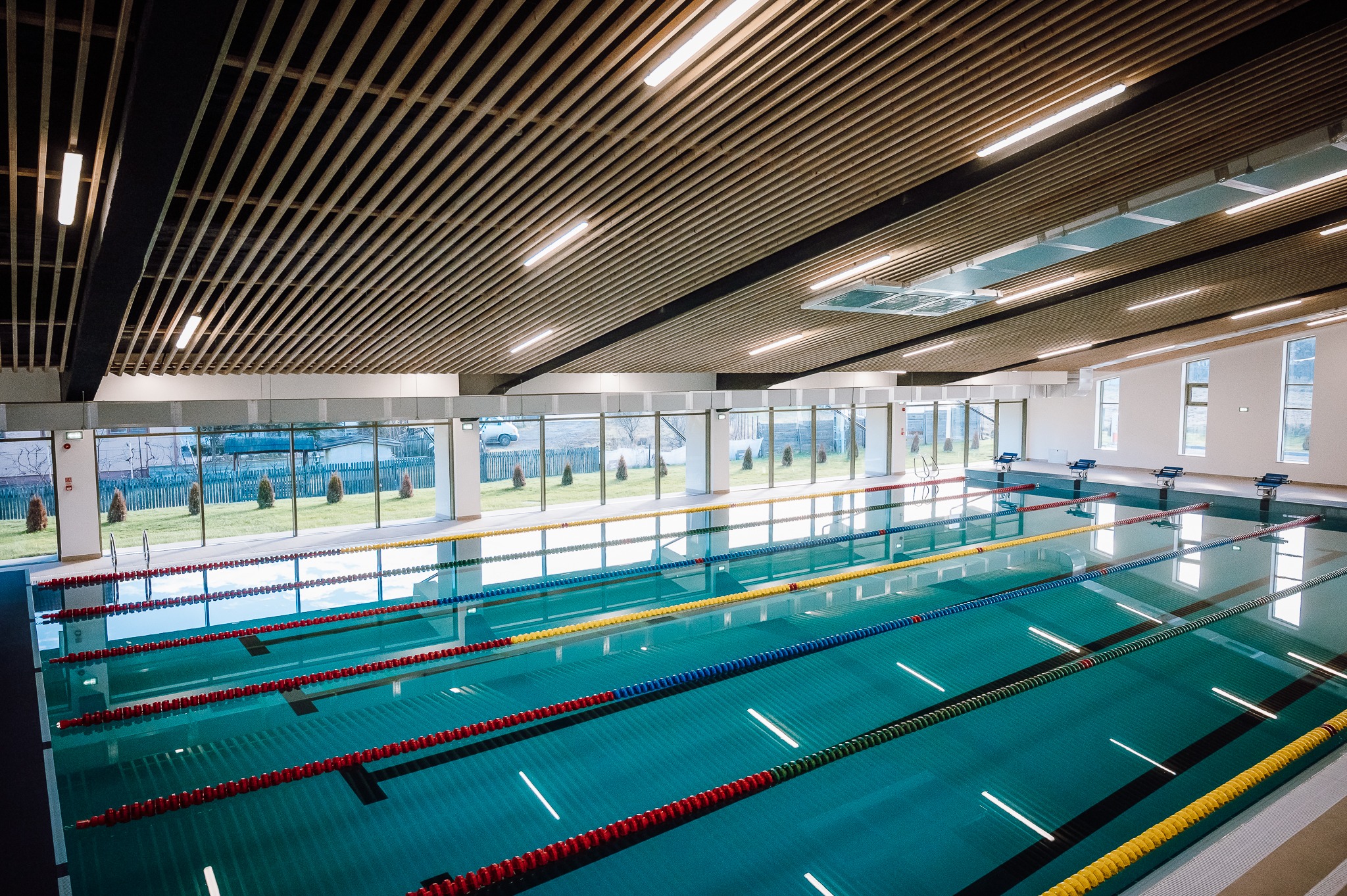 Primul bazin de înot eficient energetic din țară, inaugurat la Sovata: investiție de 22,6 milioane de lei