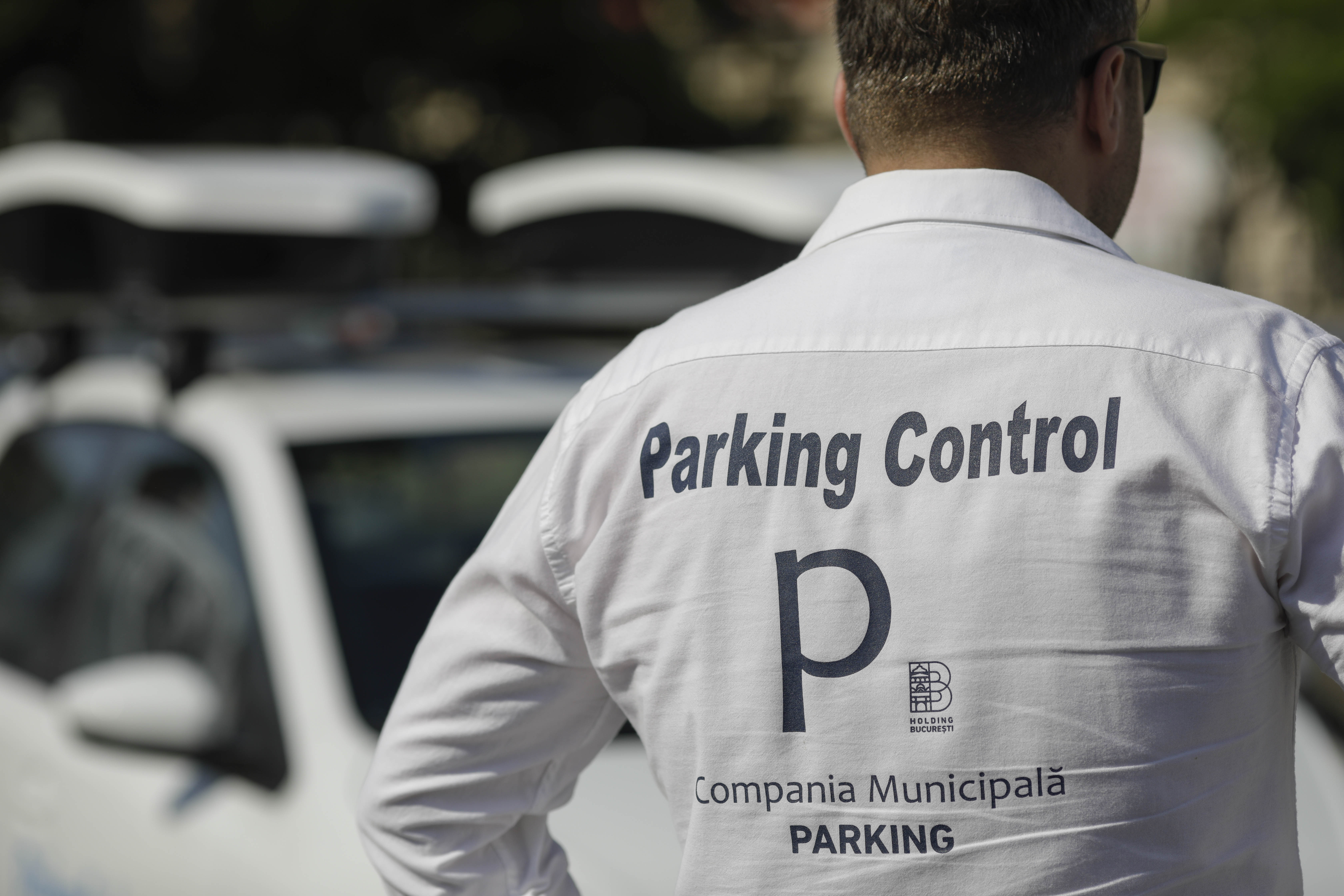 Ciucu promite eliberarea trotuarelor de mașini în centrul Capitalei, inclusiv ale instituțiilor publice. Măsurile anunțate de primar