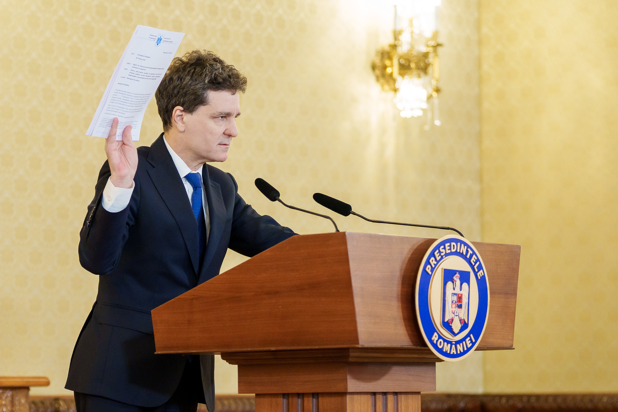 Peste 250 de magistrați au transmis mesaje lui Nicușor Dan în care au reclamat presiuni, teamă de represalii, decizii arbitrare în CSM