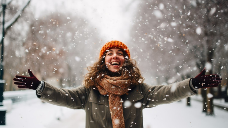 Crăciun cu frig, ninsori și ploi: prognoza meteo pe regiuni pentru următoarele două săptămâni. Cum va fi vremea de Revelion