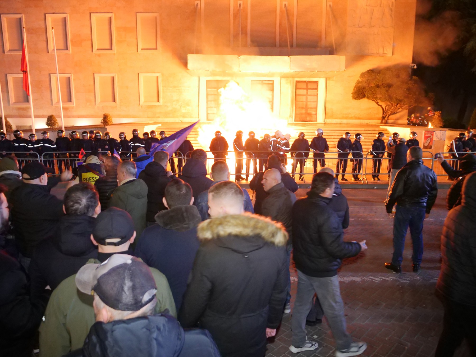 Acuzațiile de corupție la adresa vicepremierului albanez Belinda Balluku au declanșat proteste antiguvernamentale la Tirana