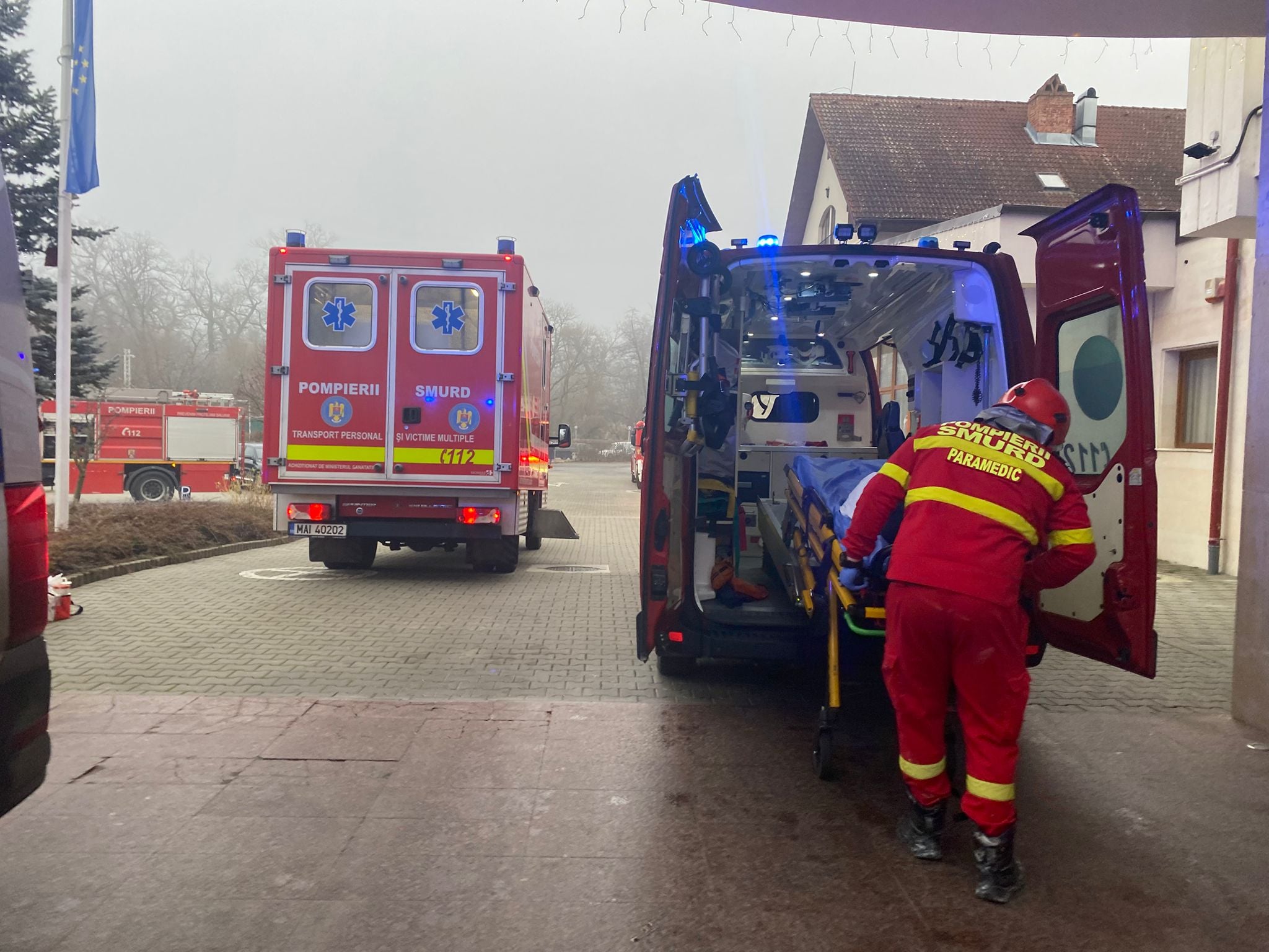 Tavanul de la piscina interioară a unui hotel din Sibiu s-a prăbușit: 6 persoane, dintre care 4 copii, duse la spital