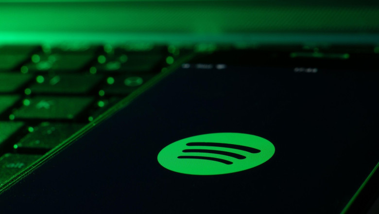 Breșă masivă de securitate la Spotify. Hackerii au piratat catalogul muzical
