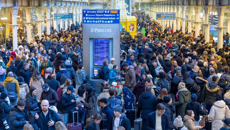 Haos înainte de Revelion: întârzierile Eurostar continuă. Mii de pasageri, blocați ore întregi în Tunelul Mânecii