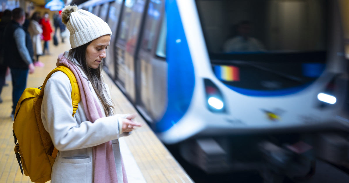 Revelion 2026. Autobuzele STB și metroul de Anul Nou
