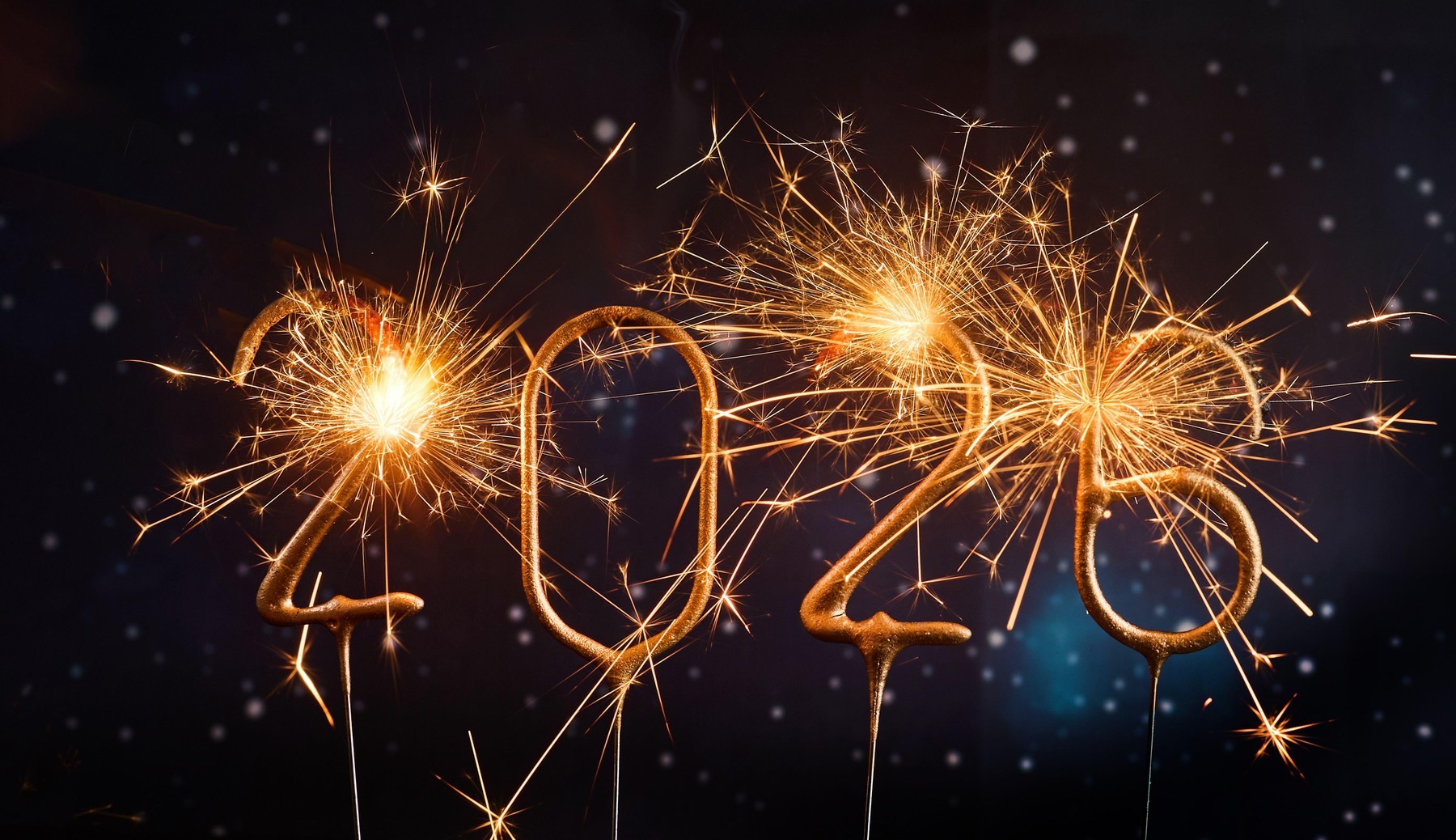 Digi24.ro vă urează un An Nou bun și fericit! La Mulți Ani 2026!