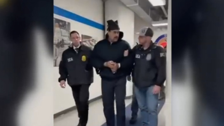 VIDEO  Nicolas Maduro, dus în arest la New York. Cele mai noi imagini cu liderul venezuelean capturat
