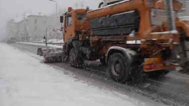 Un român de 18 ani, identificat printre victimele din incendiul care a devastat barul elvețian Le Constellation. Anunțul MAE