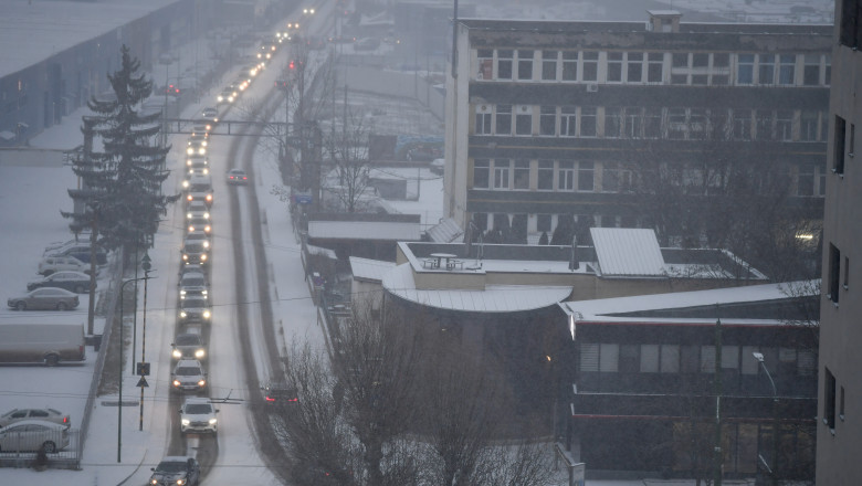 Vreme severă în țară: autoritățile acționează pentru deszăpezire și remedierea avariilor. A fost convocat Comandamentul de iarnă la MAI