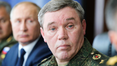 Valeri Gerasimov și Vladimir Putin