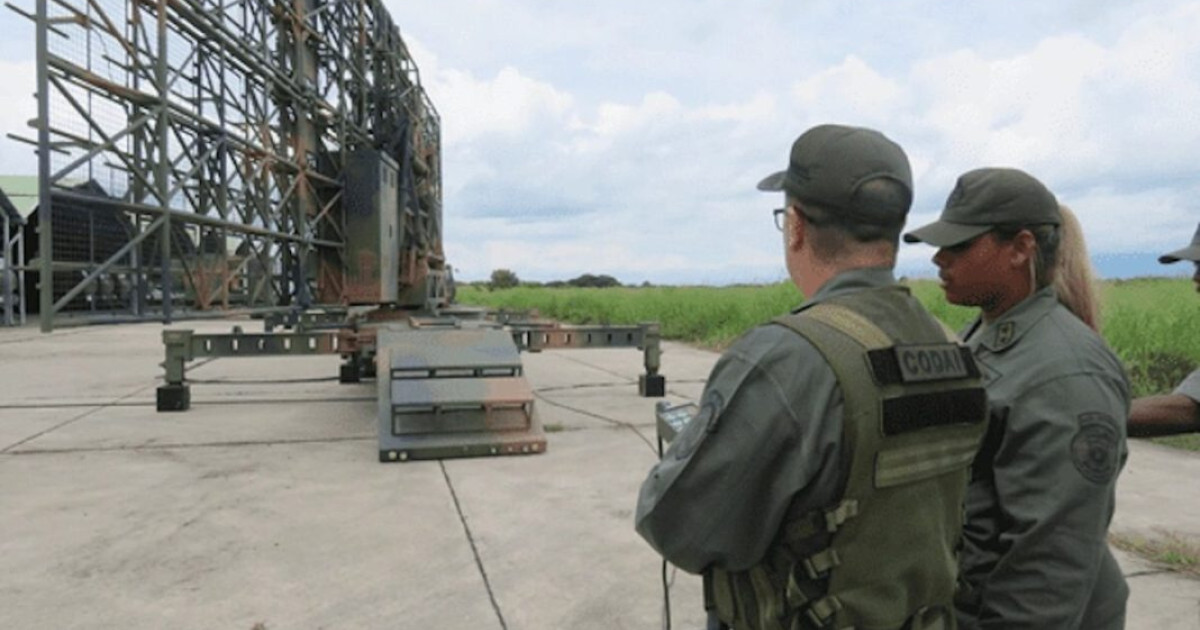 Limitele radarelor chineze. Cum au neutralizat SUA „vânătorul de aeronave invizibile” al Beijingului în operațiunea din Venezuela