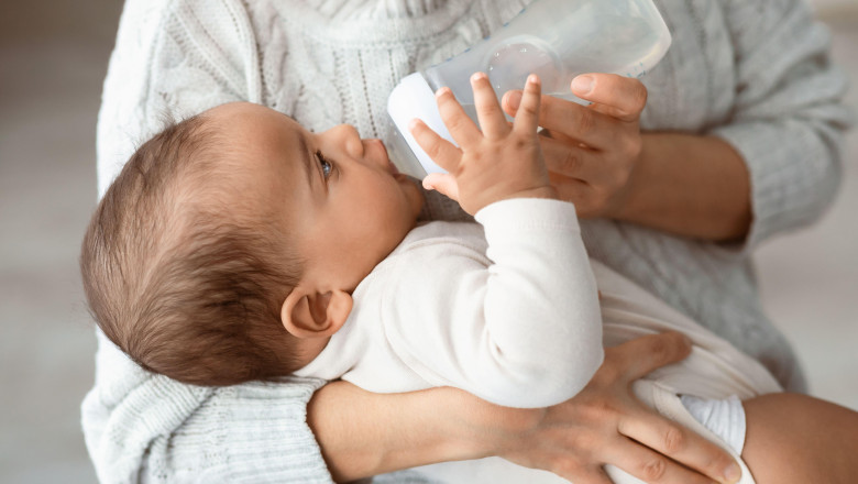 Nestle retrage de pe piața din Europa mai multe loturi de lapte praf pentru sugari din cauza posibilei prezențe a unei toxine