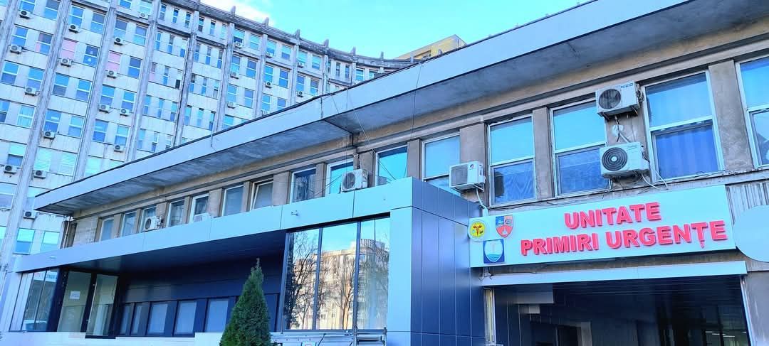 Mai multe persoane, printre care şi Makaveli, au încercat să externeze o pacientă din spital, în Constanța, și ar fi ameninţat medicii