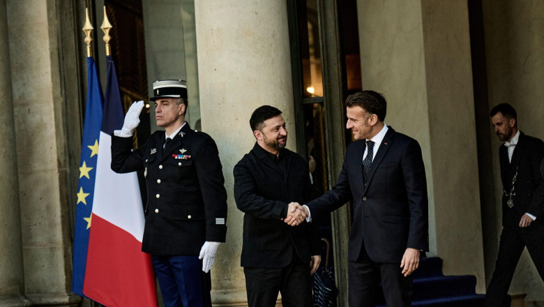 Paris, France. 06th Jan, 2026. Ukraine's President Volodymyr Zelensky received at the Elysee Palace on January 6, 2026, as part of a summit of the Coalition of the Willing. - 06/01/2026 - France/Ile-de-France (region)/Paris - Antonin Burat/Le Pictorium Cr