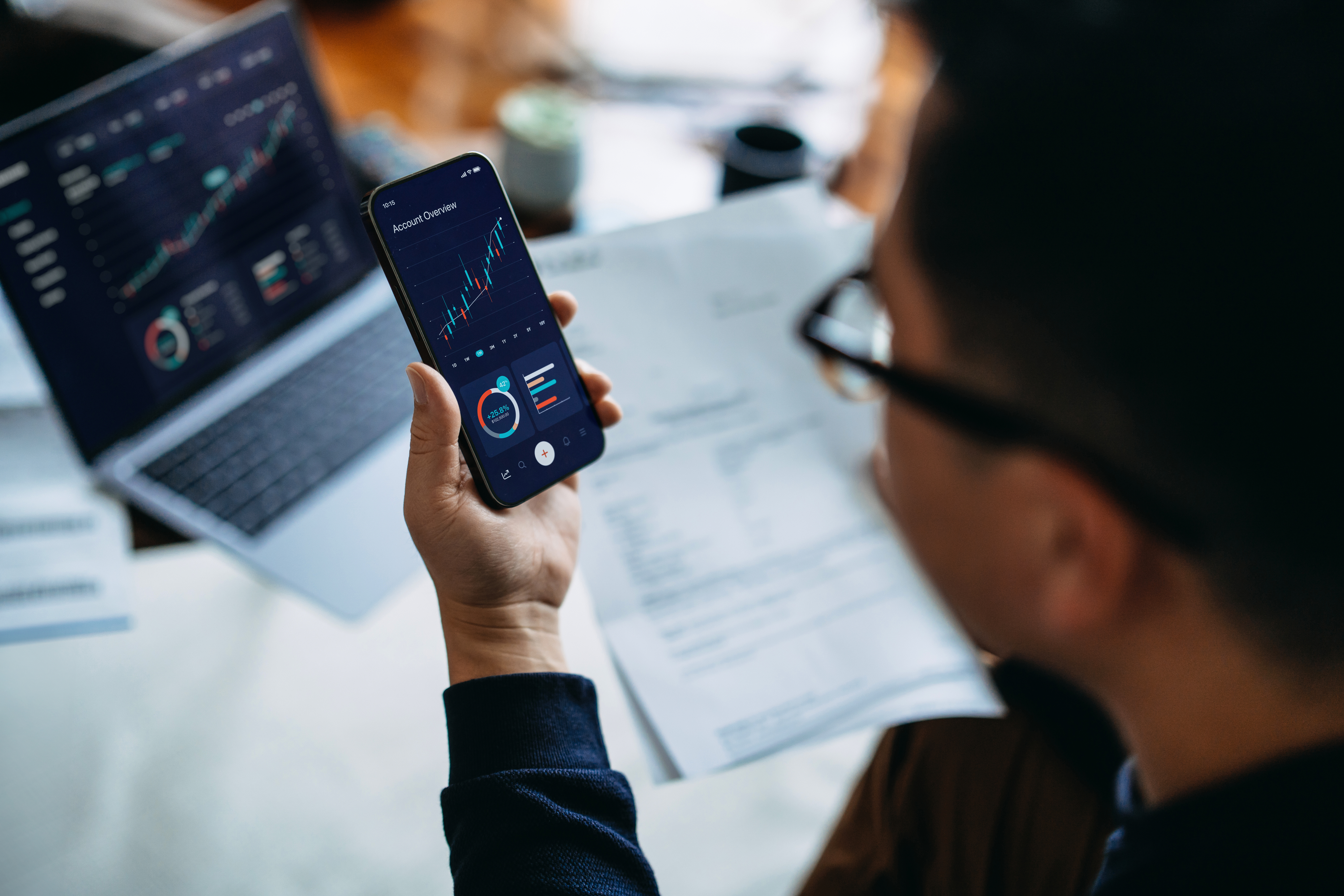 Fondurile de investiții alternative ar putea funcționa ca SRL. Ce prevede proiectul de lege și cine sunt investitorii vizați