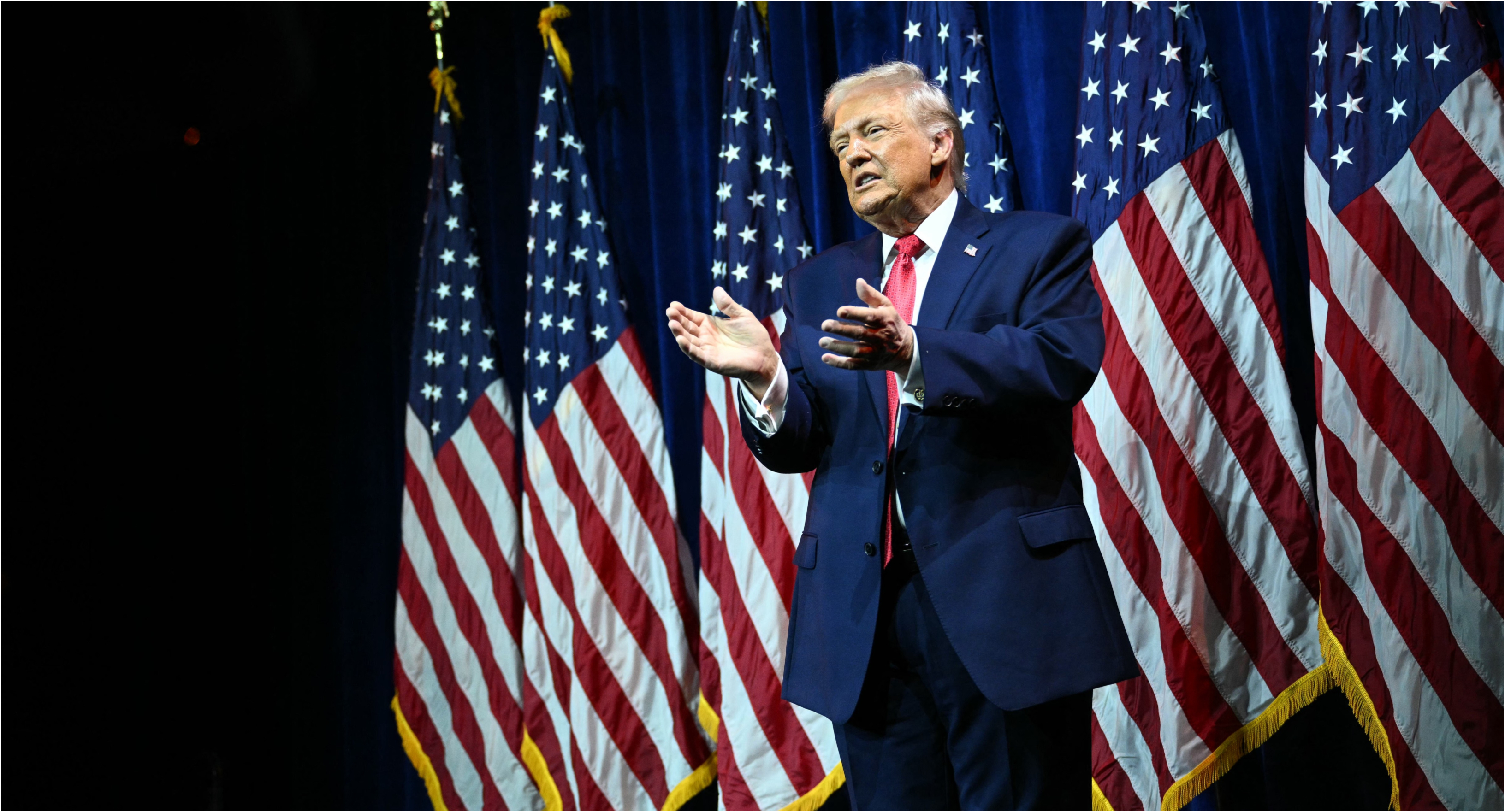 Trump îi imploră pe republicani: „Trebuie să câștigați alegerile de la mijloc de mandat!” De ce se teme președintele american