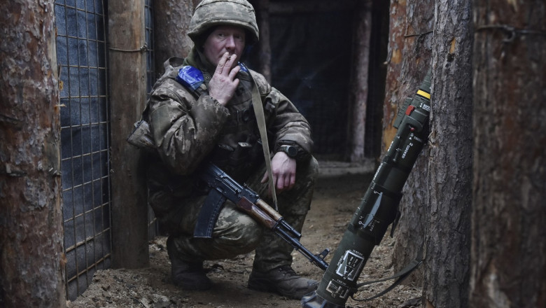 VIDEO  Un nou video dezvăluie luptele intense din Zaporojie: raiduri cu drone kamikaze, încăierări cu arme de calibru mic, soldați capturați