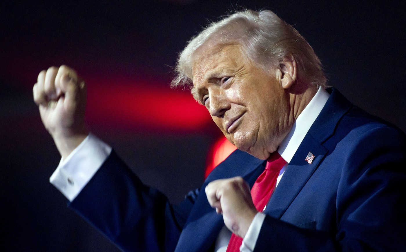 Trump: „Melania urăște momentele în care dansez. Oamenilor chiar le place!”. Ce i-a răspuns prima doamnă a SUA