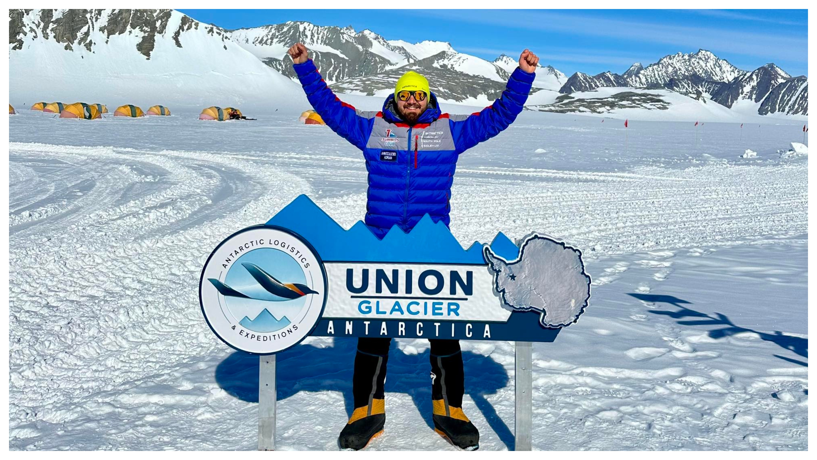 Alpinistul român Adrian Ahriţculesei a cucerit cel mai înalt vârf din Antarctica