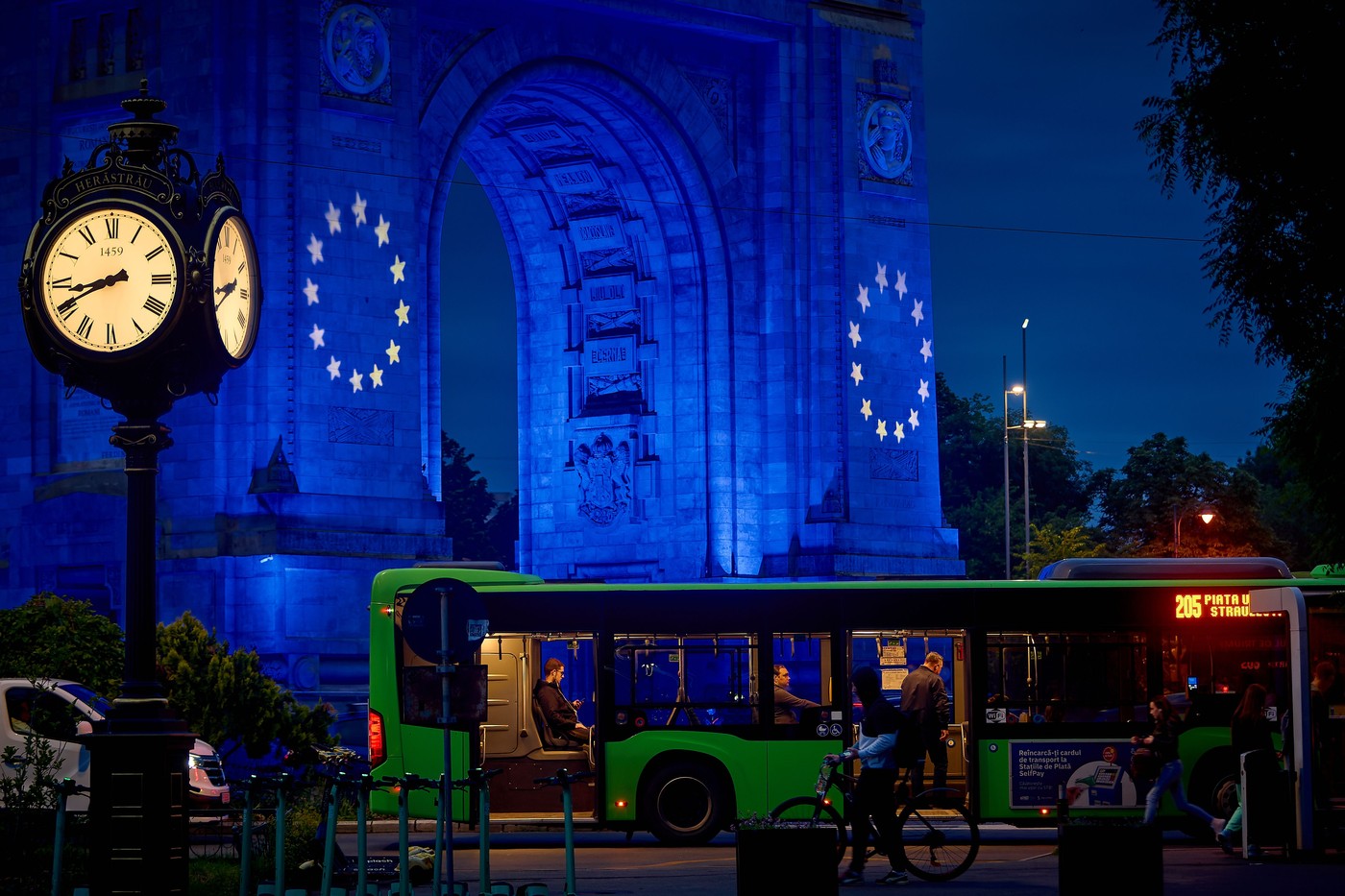 Presa maghiară: Ursula von der Leyen și colegii ei fac România mare. „Ceva s-a schimbat. Ceea ce s-a întâmplat este fără precedent”