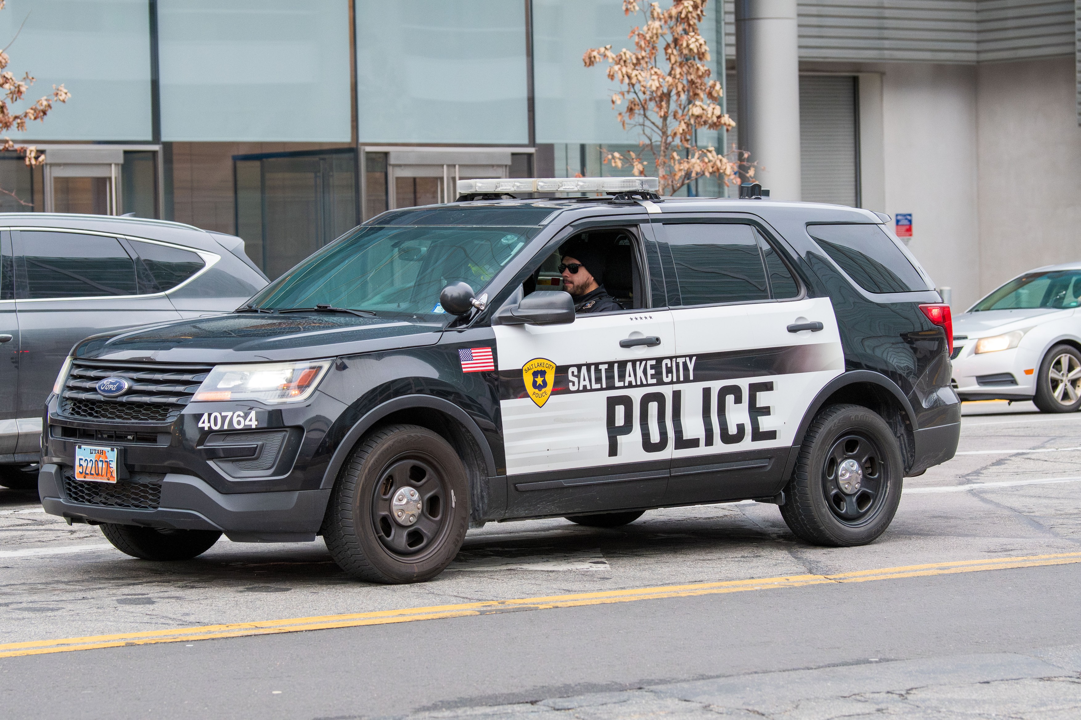 Atac armat lângă o biserică din Salt Lake City. Două persoane au murit, iar alte șase au fost rănite