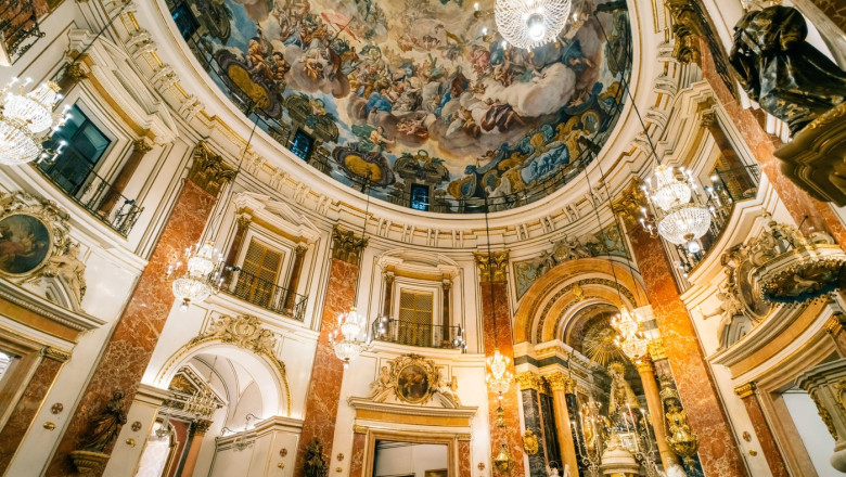 Acord între Guvernul de la Madrid şi Biserica Catolică spaniolă pentru despăgubirea victimelor violenţelor sexuale