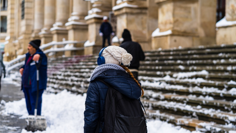 Când se încălzește vremea și scăpăm de ger. Prognoza meteo pentru următoarele patru săptămâni