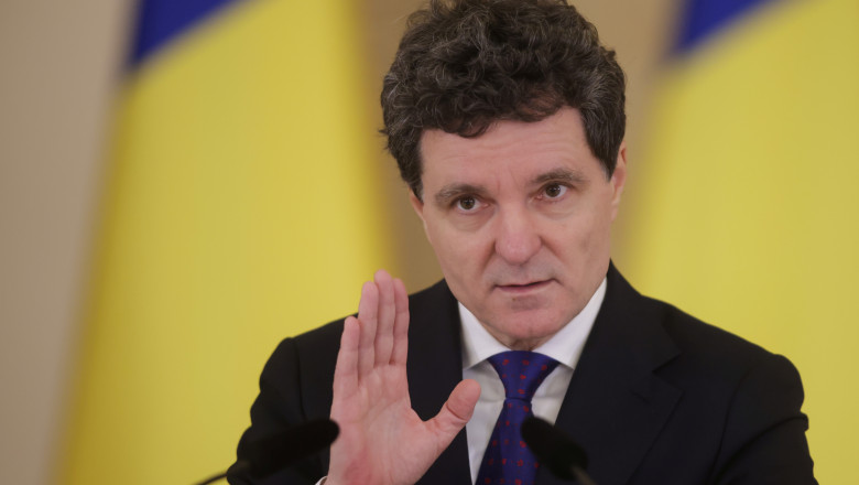 Nicușor Dan va începe negocierile cu PSD pentru numirile la șefiile serviciilor secrete. Cine este în cărți