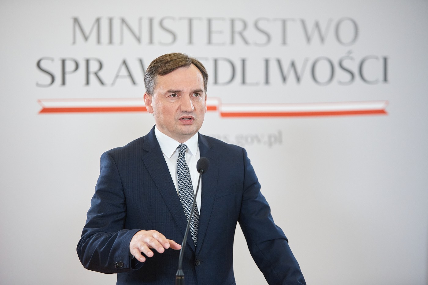 Polonia l-a convocat pe ambasadorul ungar, după ce doi cetăţeni polonezi au primit azil în Ungaria