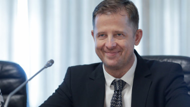 Hubert Thuma rade la o sedinta